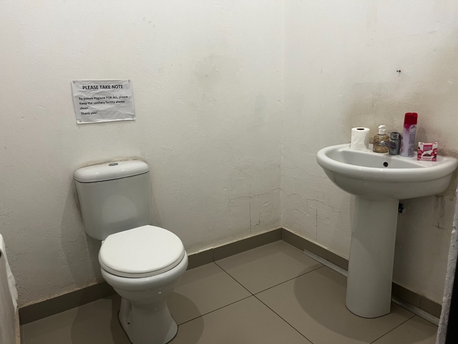 To Let commercial Property for Rent in Melodie North West